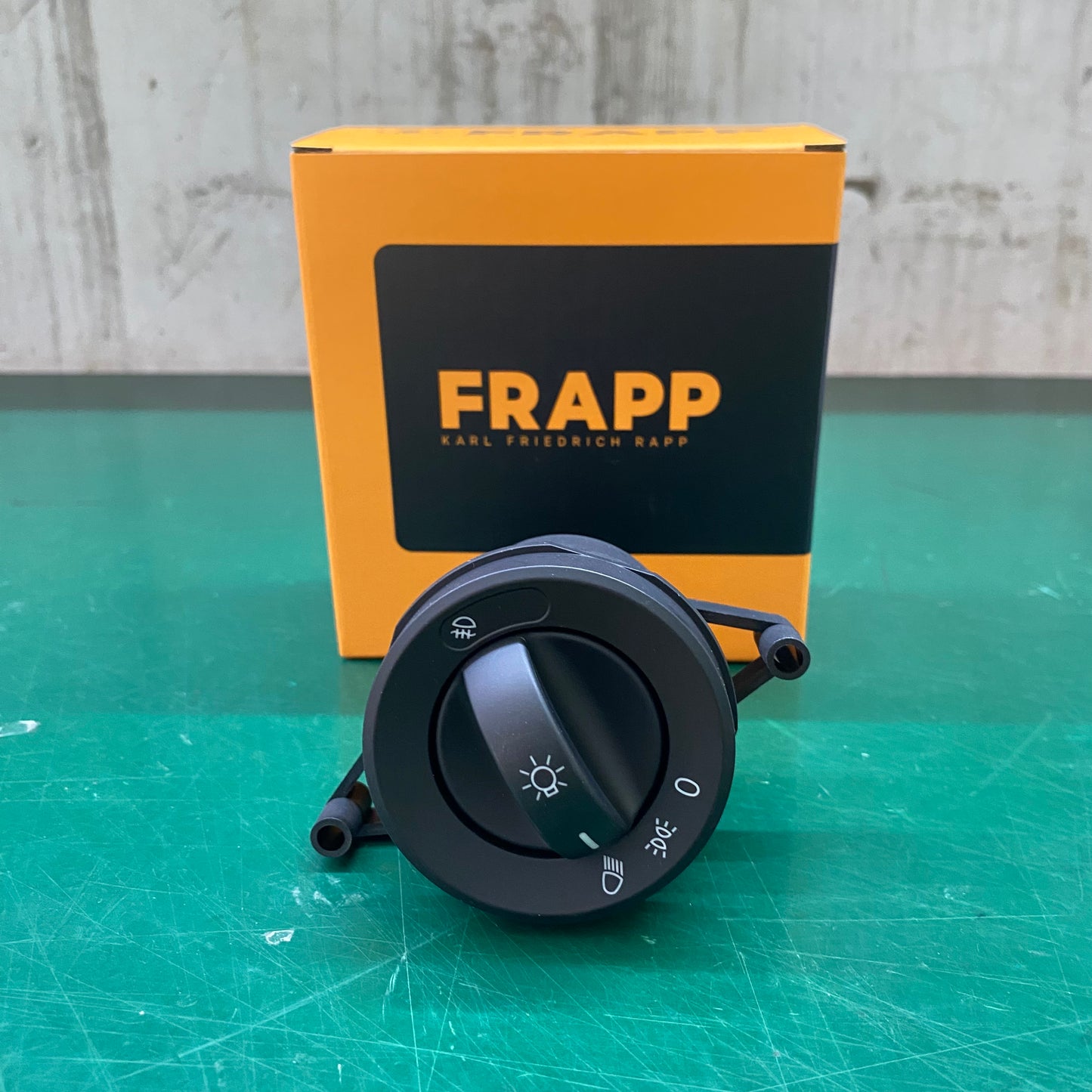 FRAPP | OE 0015451704 Mercedes Benz Truck Brake Light Switch for Actros Axor Atego Econic