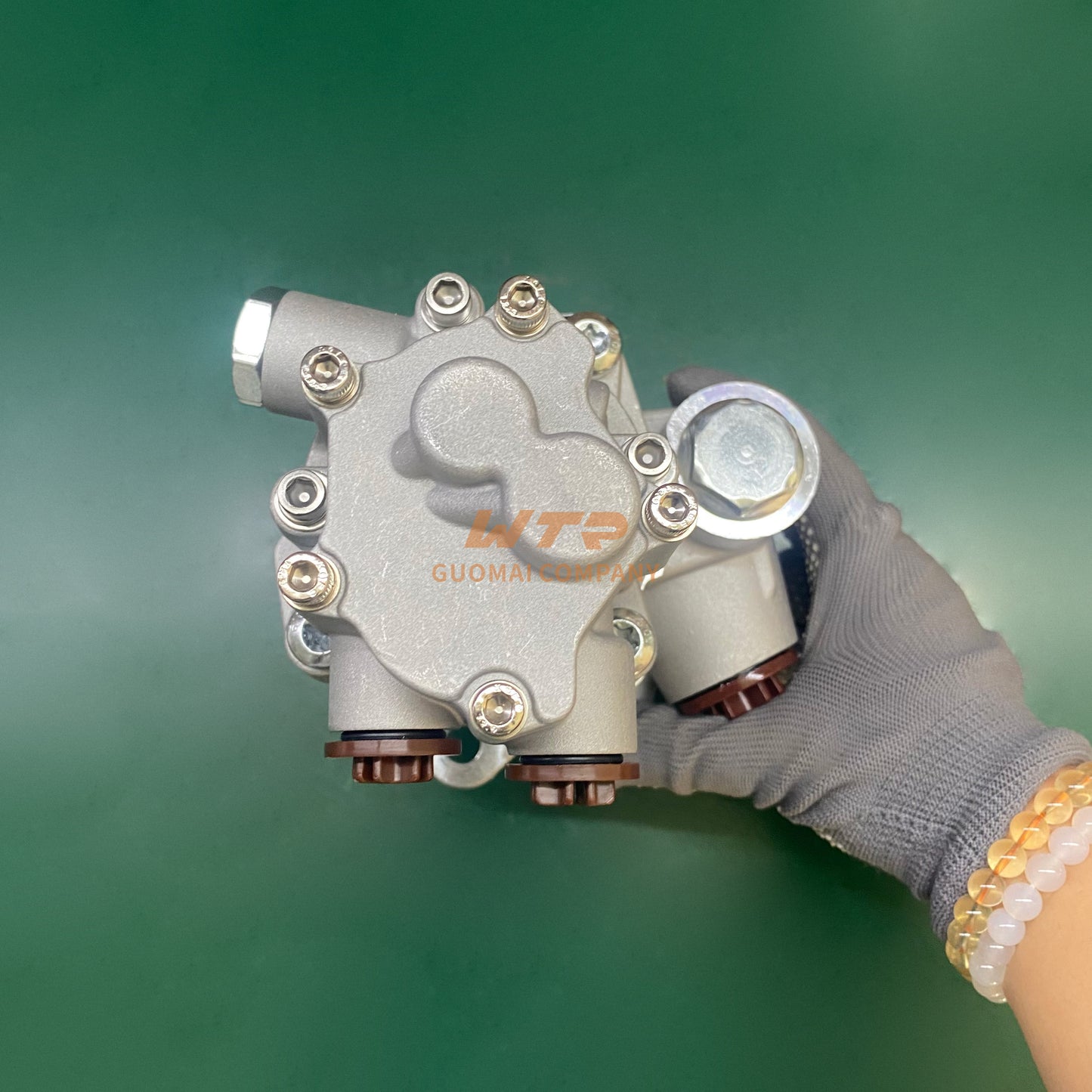 High Quality Truck Steering Systems Spare Parts 1687826 1797652 1863427 8695955159 Power Steering Pump for DAF XF CF
