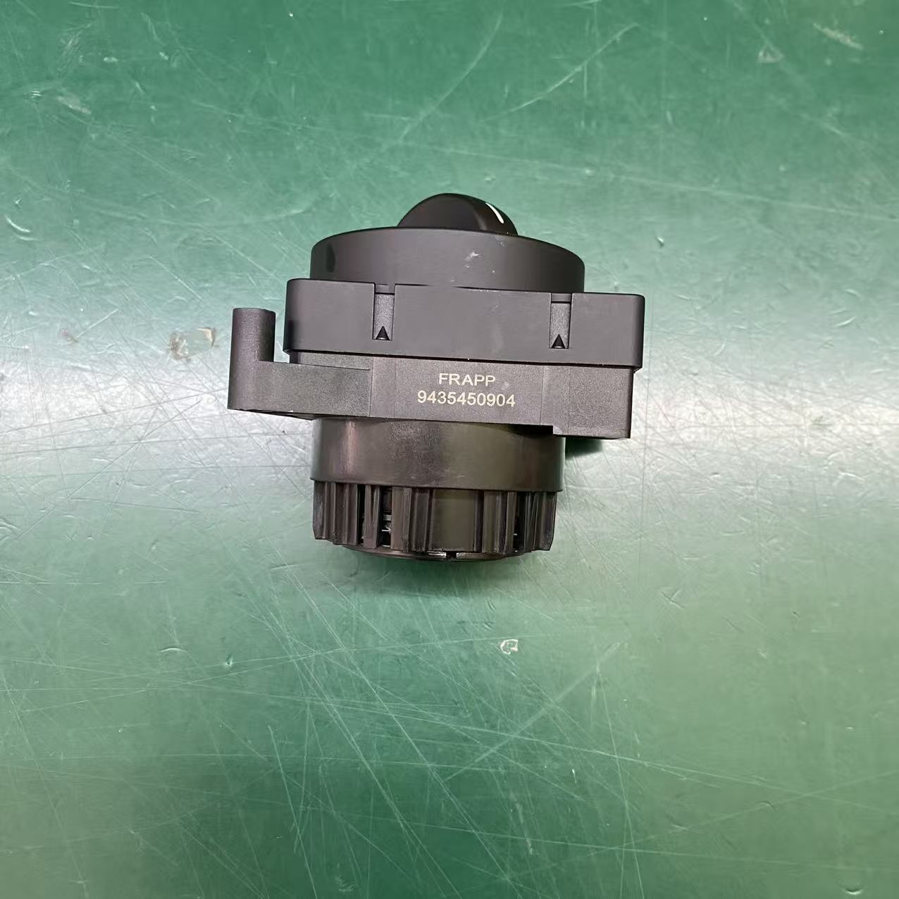 Headlight & Fog Lamp Control Switch for Mercedes Benz Actros MP2 MP3 - OEM A9435450904 9435450904 - High-Quality Truck Spare Parts